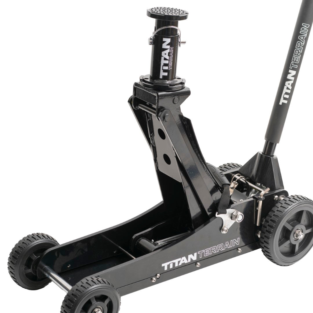 Titan Terrain 3-tonne rugged off-road floor at maximum extension