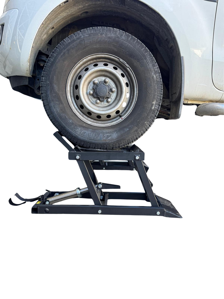 Titan Terrain hydraulic ramp jacks pair 1350kg