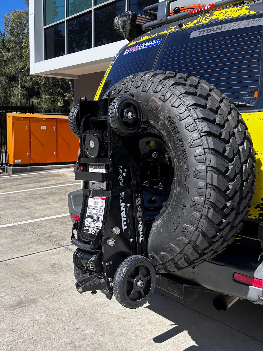 Titan Terrain spare tyre mounting bracket for rugged floor jack